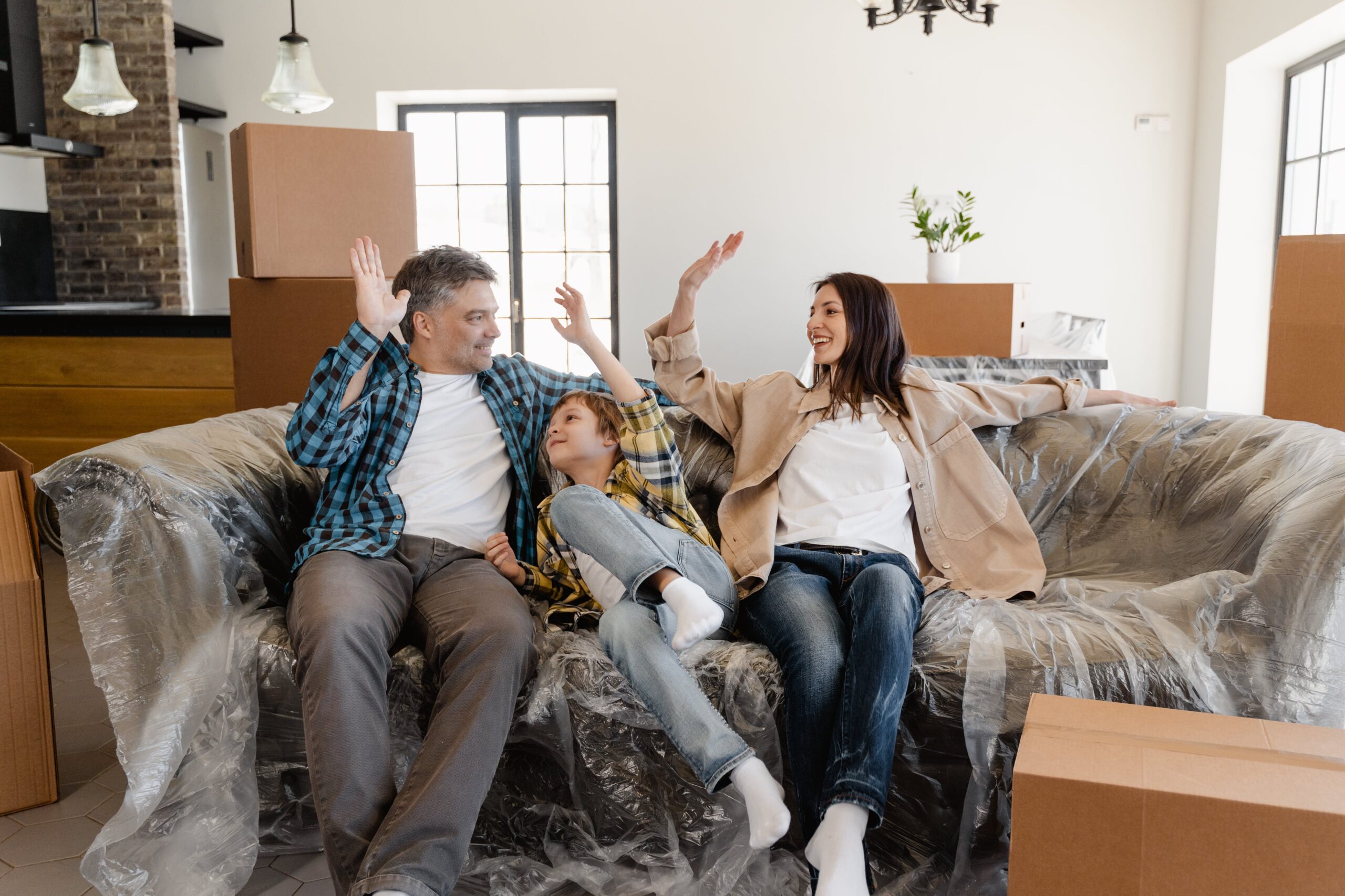 family moving in new apartment rpm living blog moving tips