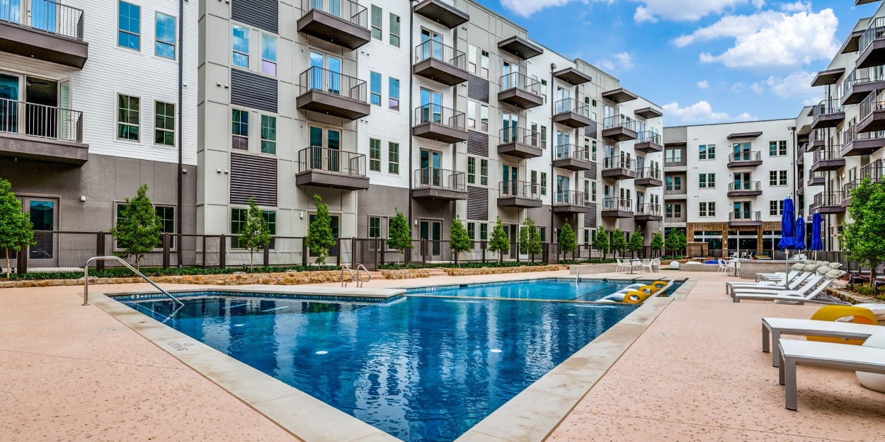 Luxia River East