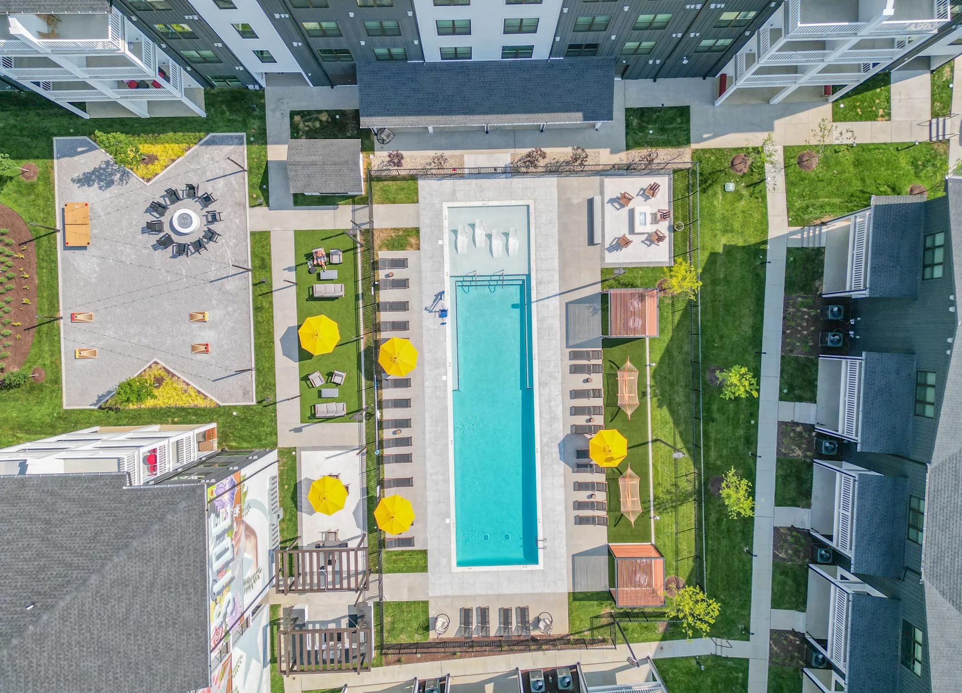 The Flats at Laurel and Pine